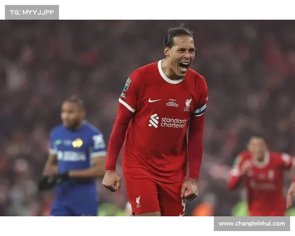 223场仅1次失误！8000万身价中卫横空出世，他真能接班范戴克？