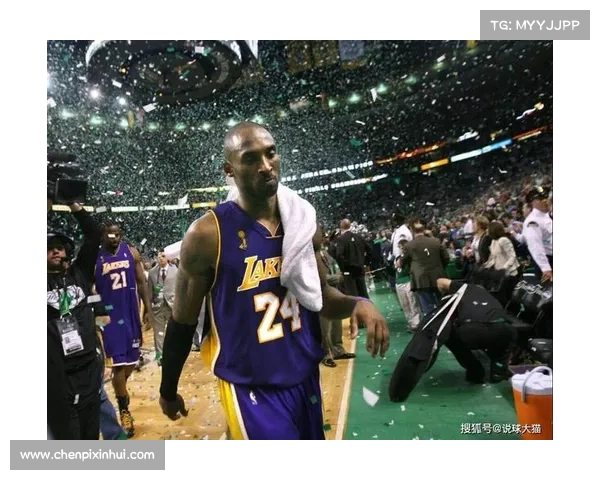 NBA10大暴扣:科比两度羞辱第一中锋 一人比卡特更残暴! NBA10大暴扣:科比两度羞辱第一中锋 一人比卡特更残暴!